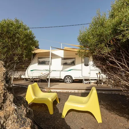 Villaverde Glamping アパート